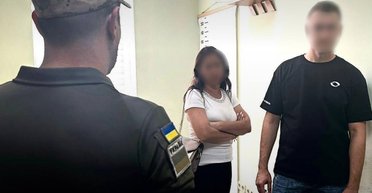 "Вопреки всем анекдотам": 28-летний украинец женился на теще, чтобы уехать за границу