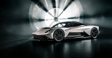 1012 сил и технологии "Формулы-1": представлен самый быстрый суперкар Aston Martin (фото)