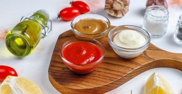 Лишний вес и воспаления: 5 соусов, которых нужно избегать любой ценой