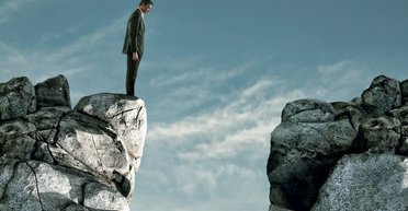 Включить свет. Почему эмиграция не поможет в поиске смысла жизни