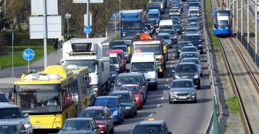 В Киеве произошел транспортный "коллапс" из-за воздушной тревоги, которая длилась более 9 часов (видео)