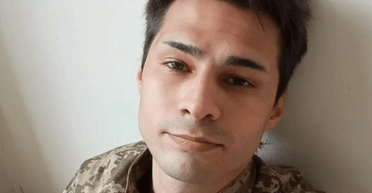 "Посіяло в мені страх": відомого співака госпіталізували після мобілізації (відео)