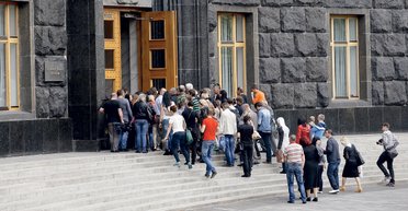 Служить по­-новому. Как работает революционный закон о госслужбе