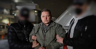 Вьетнам схватил и выдал Беларуси бойца полка Калиновского, который воевал за Украину (видео)