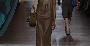 Чохол для Chupa Chups: Fendi представили незвичайний аксесуар з унікальної шкіри (фото)