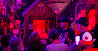 Свідок потойбічних явищ помер за дивних обставин: він розказував про "прокляту ляльку" (фото)