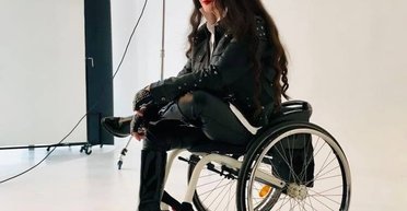 Через війну стала моделлю:  як пара-каратистка Каріна Айрапетян вирішила вийти на подіум