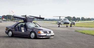 На аукцион выставлен уникальный Mercedes 124 с дверями типа "крыло чайки" (фото)