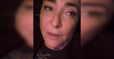 Поделилась "опытом": экс-десситка Лолита Милявская шокировала россиян выбитым зубом