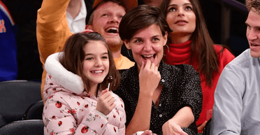 Оплатить тато: де навчатиметься єдина біологічна донька Тома Круза (фото)