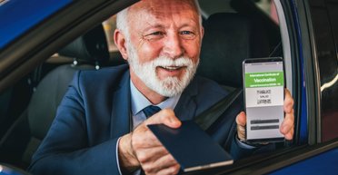 Зелений паспорт. Які документи про вакцинацію дають право на виїзд за кордон і в які країни