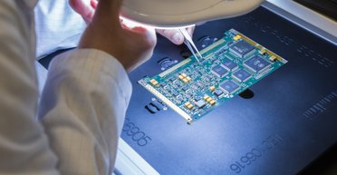 Величезний стрибок у технологіях: у Японії навчилися робити нову електроніку без кремнію