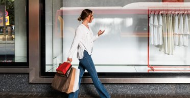 Одяг та взуття подорожчають: нові мита Трампа обвалили акції Nike, Adidas і Puma