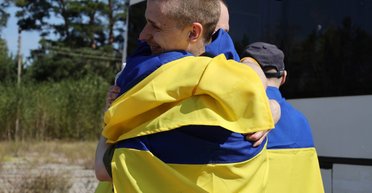 Срочники, защитники Мариуполя и "Азовстали": кого вернула Украина в рамках 55-го обмена (видео)