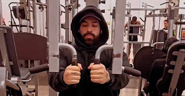 "Прости, ты не в моем вкусе": мужчина похудел на 116 кг, ведь был отвергнут другими (видео)