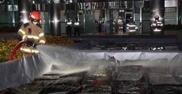 "Цифровий Перл-Гарбор": вибух батареї вивів з ладу сотні державних систем