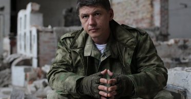 Если готов умереть, воевать надо комфортно. Киборг Андрей Шараскин о войне в жизни и кино