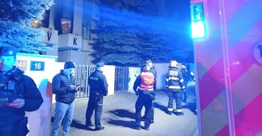 Невідомі закидали "Російський дім" у Празі коктейлями Молотова: росіяни в люті (фото)