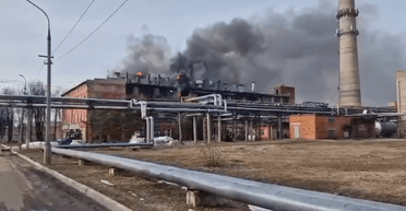 Второй масштабный пожар за день: в Подмосковье горит завод "Электроизолит", — росСМИ (видео)