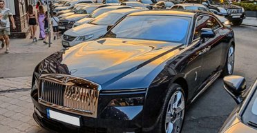 В Одессе засветился новейший электромобиль Rolls-Royce за $600 000 (фото)