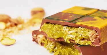 Швейцарский производитель шоколада воспользовался волной хайпа и выпустил "Дубайский шоколад"