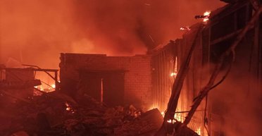 Приехал спасать свой дом: в Прилуках от дроновой атаки РФ погибла семья пожарного (фото)