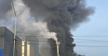 В РФ взорвался и загорелся ТЦ во Владикавказе: есть погибшие и пострадавшие