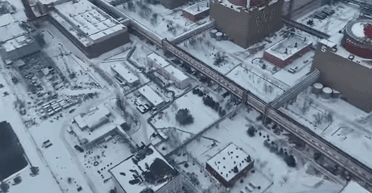 "Стоят возле ядерных реакторов": РФ превратила ЗАЭС в военный полигон (видео)