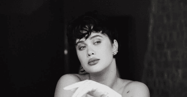 Відома українська співачка розповіла про алкоголізм: "Я всіх підвела"