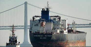 США впервые ввели санкции против обходивших ценовой потолок на нефть из РФ: о ком речь