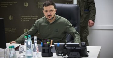 Зеленський хоче провести вибори президента України влітку, — The Economist