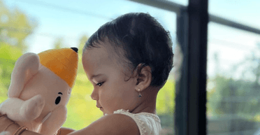 Пріянка Чопра показала доньку, що підросла (фото)