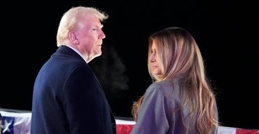 Європейська розкіш: у чому з'явилася на публіці Меланія Трампа напередодні інавгурації (фото)