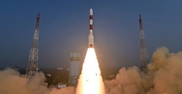 Такий самий, як у NASA. Індія вперше запустила в космос телескоп для вивчення чорних дір (відео)