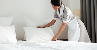 Відпочинок обернувся кошмаром: туристів очікував неприємний сюрприз у номері готелю (фото)