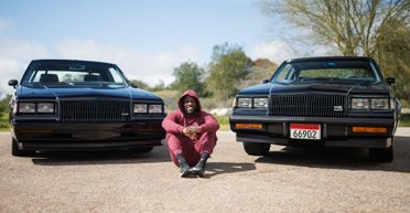 Голлівудський актор показав велику колекцію унікальних раритетних авто (фото)