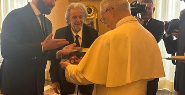 Аль Пачино стал первым актером, который встретился с новым Папой Римским