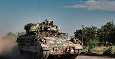 Сочетание огневой мощи и защиты: БМП M2 Bradley лучшая машина для войны, — Forbes