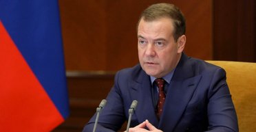 "Симетричний удар": Медведєв пригрозив "новим Чорнобилем" Україні через "атаку" на ЗАЕС (фото)