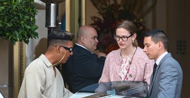 Дочка Бена Аффлека з'явилася на публіці в сукні Дженніфер Лопес від Dolce & Gabbana (фото)