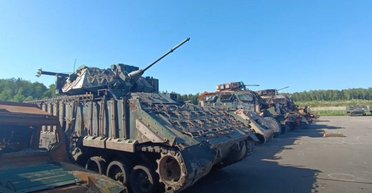 Росіяни встановили на трофейну Bradley радянську гармату: навіщо створили гібридну БМП