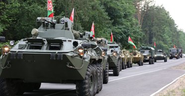 Ремонтує вертольоти і будує літаки: ВПК Білорусі обслуговує ЗС РФ, — ЦНС (фото)