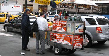 Кошмар для туриста: в одному з найпопулярніших міст світу продають їжу з каналізацій