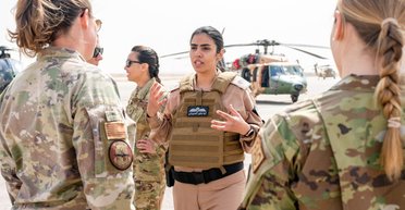 Жінки в армії, спецназі та в зонах конфліктів. Як гендерна рівність впливає на нацбезпеку