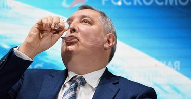 "Мавпа з гранатою": ГУР висміяло заклики Рогозіна вдарити по Україні ракетою з космосу (відео)