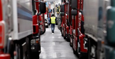 Поход на Москву. Зачем российские дальнобойщики жгут покрышки и хотят перекрыть МКАД