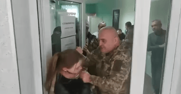 "Піддався на провокування": сутичку військового з адвокаткою в Харкові прокоментували в ТЦК