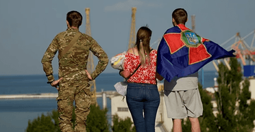 Прятались в больнице три года: бойцы ВМС вывезли из оккупированного Донбасса четырех военных ВСУ (видео)