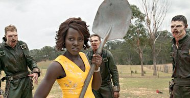 Осторожно, окрашено в черный юмор. Три мрачных комедии ноября