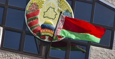 Застряли дома: белорусам запретили без разрешения переезжать за границу на ПМЖ, — СМИ